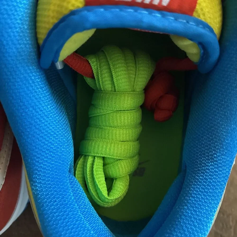 Nike SB Dunk Low Pro Bart Simpson Men Size 11.5 Yellow Red White Blue BQ6817-602